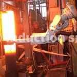 Robotized induction heating plant for total and partial heating
